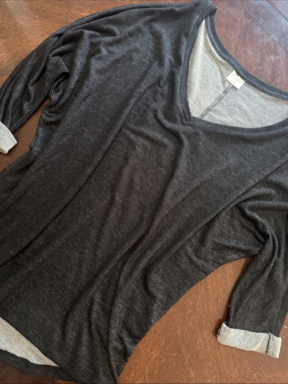 Tresics Charcoal Black V-Neck Long Sleeve Top